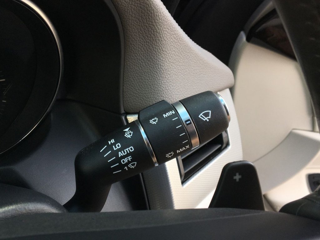 USED 2017 66 JAGUAR XF 2.0 PRESTIGE 4d 161 BHP 