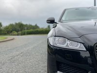 USED 2017 17 JAGUAR XF 2.0 D PORTFOLIO AWD 4d 177 BHP Glass Sunroof Heated Wheel