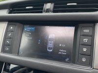 USED 2017 17 JAGUAR XF 2.0 D PORTFOLIO AWD 4d 177 BHP Glass Sunroof Heated Wheel
