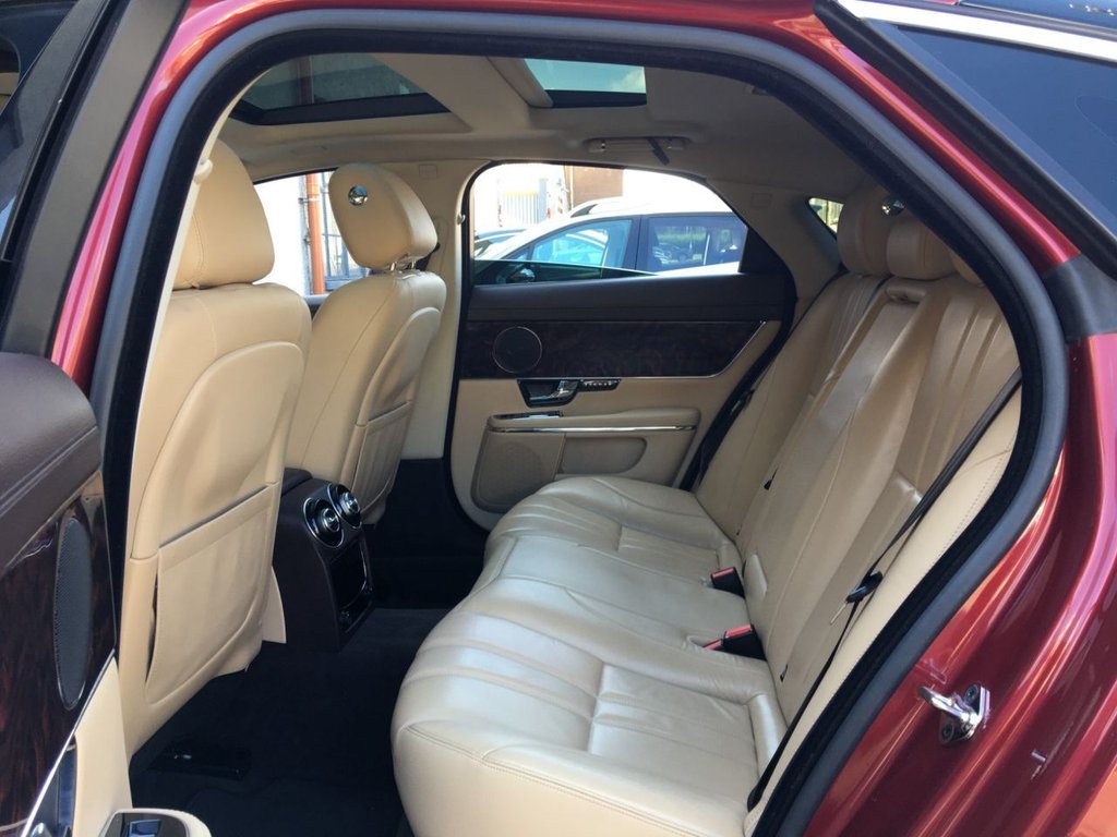 USED 2013 63 JAGUAR XJ 3.0 D V6 LUXURY 4d 275 BHP 