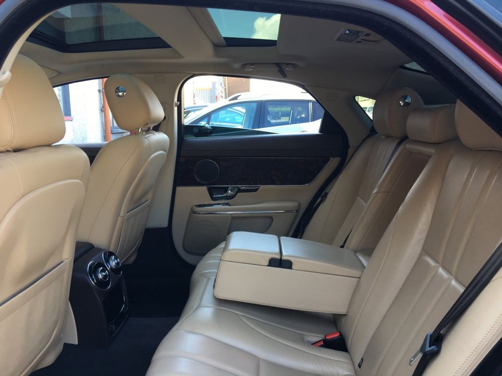 USED 2013 63 JAGUAR XJ 3.0 D V6 LUXURY 4d 275 BHP 