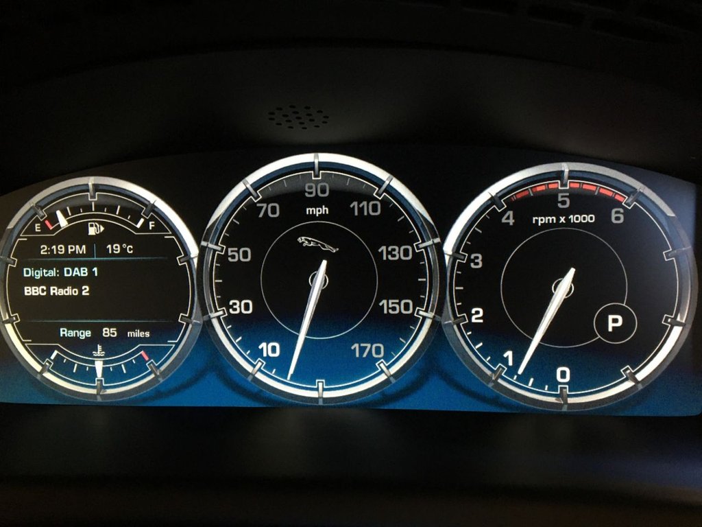 USED 2013 63 JAGUAR XJ 3.0 D V6 LUXURY 4d 275 BHP 