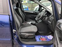 USED 2010 10 VAUXHALL ZAFIRA 1.6 EXCLUSIV 5d 113 BHP 7 Seater with Front & Rear Park Sensors
