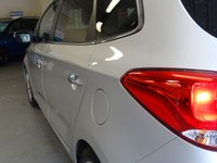 USED 2014 14 KIA CARENS   3  1.7 CRDI  ECODYNAMICS  7 SEATER HUGE SPEC !!     LEATHER **  PANROOF  **  REVERSE CAMERA