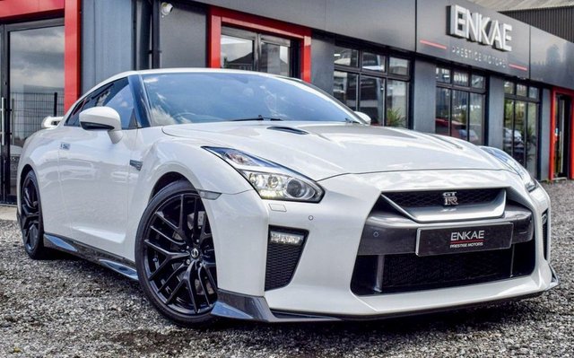 2017 67 Nissan GT-R 3.8 RECARO 2d 562 BHP