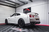 USED 2017 67 NISSAN GT-R 3.8 RECARO 2d 562 BHP KEYLESS START+REVERSE CAMERA