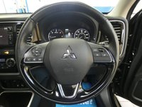 USED 2017 17 MITSUBISHI OUTLANDER 2.3 DI-D 4 5d 147 BHP SAT NAV SUNROOF LEATHER VAT Q