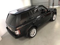USED 2011 11 LAND ROVER RANGE ROVER 4.4 TDV8 AUTOBIOGRAPHY 5d 313 BHP * CLIMATE CONTROL * PARKING SENSORS * PRIVACY GLASS * SAT NAV * BLUETOOTH *  LOW MILEAGE * MOT JULY 2022 *