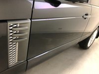 USED 2011 11 LAND ROVER RANGE ROVER 4.4 TDV8 AUTOBIOGRAPHY 5d 313 BHP * CLIMATE CONTROL * PARKING SENSORS * PRIVACY GLASS * SAT NAV * BLUETOOTH *  LOW MILEAGE * MOT JULY 2022 *