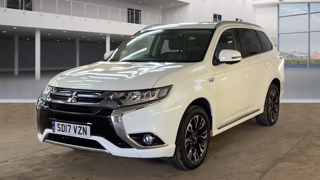 2017 17 Mitsubishi Outlander 2.0 PHEV 4H 5d 200 BHP