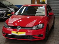 USED 2017 17 VOLKSWAGEN GOLF 1.6 SE NAVIGATION TDI BLUEMOTION TECHNOLOGY 5d 114 BHP SAT NAV HEATED SEATS VAT Q