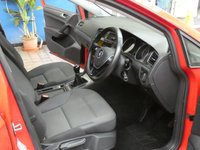USED 2017 17 VOLKSWAGEN GOLF 1.6 SE NAVIGATION TDI BLUEMOTION TECHNOLOGY 5d 114 BHP SAT NAV HEATED SEATS VAT Q