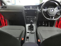 USED 2017 17 VOLKSWAGEN GOLF 1.6 SE NAVIGATION TDI BLUEMOTION TECHNOLOGY 5d 114 BHP SAT NAV HEATED SEATS VAT Q