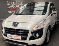 USED 2013 13 PEUGEOT 3008 1.6 ALLURE HDI FAP 5d 115 BHP PEARL WHITE PAN ROOF HEADUP