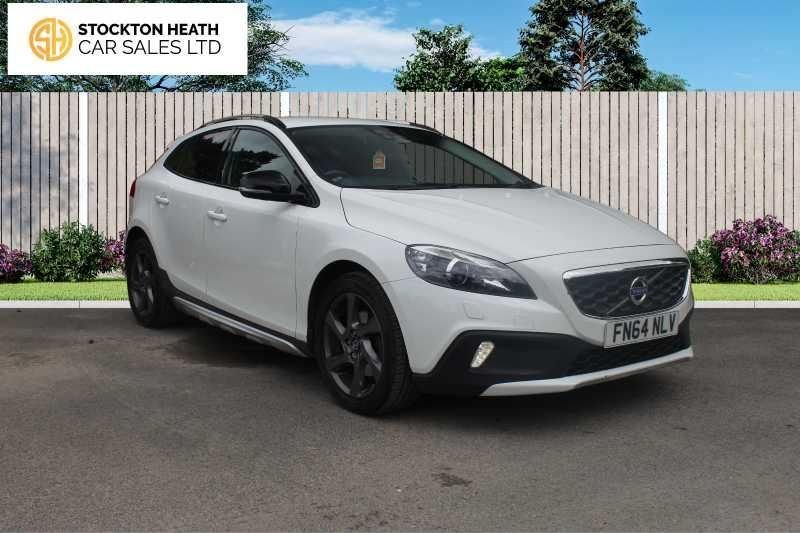 View our VOLVO V40