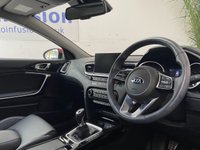 USED 2018 68 KIA CEED 1.4 FIRST EDITION ISG 5d 139 BHP BIG SPEC NAV LEATHER SUNROOF