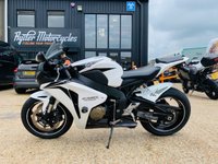 USED 2009 09 HONDA CBR1000RR FIREBLADE RR-8  WITH RACE EXHAUST