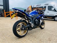 USED 2008 08 YAMAHA R1 MY08  AKRAPOVIC EXHAUST, OHLINS TTX SHOCK
