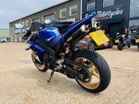 USED 2008 08 YAMAHA R1 MY08  AKRAPOVIC EXHAUST, OHLINS TTX SHOCK