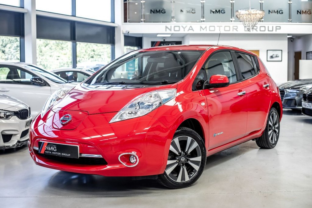 View our NISSAN LEAF