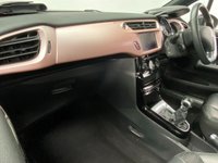 USED 2017 67 DS DS 3 1.2 PURETECH GIVENCHY LE MAKEUP S/S 3d 109 BHP PEARL WHITE TEXTURE SAT NAV