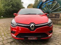 USED 2019 69 RENAULT CLIO 0.9 ICONIC TCE 5d 89 BHP 'Limited Edition' -Renault Clio Iconic 0.9 TCE 5dr with Satellite Navigation - ID Flame Red Metallic- 5,532 miles only - why buy new  !!!! huge saving on new car list price
