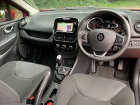 USED 2019 69 RENAULT CLIO 0.9 ICONIC TCE 5d 89 BHP 'Limited Edition' -Renault Clio Iconic 0.9 TCE 5dr with Satellite Navigation - ID Flame Red Metallic- 5,532 miles only - why buy new  !!!! huge saving on new car list price