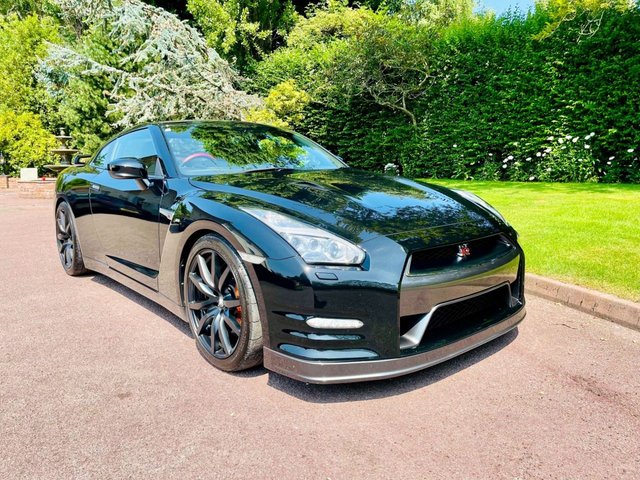 View our NISSAN GT-R