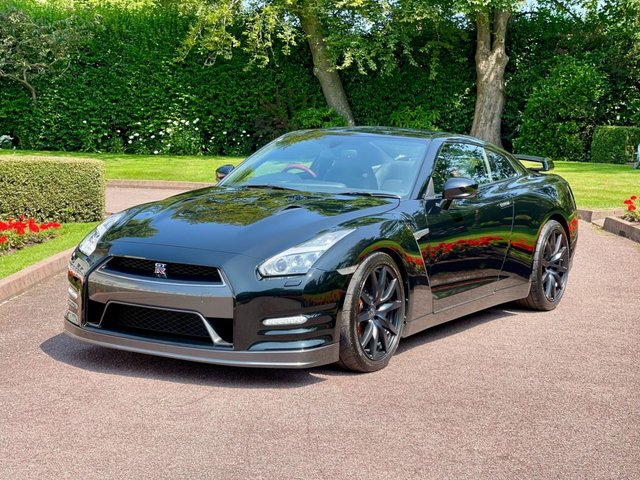 2016 16 Nissan GT-R 3.8 V6 2d 550 BHP RECARO