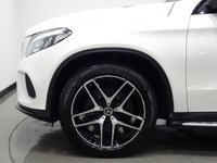 USED 2017 67 MERCEDES-BENZ GLE-CLASS 3.0 350D V6 (258 PS) AMG LINE (PREMIUM PLUS) 4MATIC 9G-TRONIC..WOW !!..COLOSSAL SPECIFICATION..EVERY EXTRA..PAN ROOF + 2 TONE E/M/HEATED LEATHERS + AMG STYLING PACK + 21