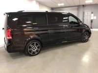 USED 2020 69 MERCEDES-BENZ V-CLASS 2.0 V 300 D AMG LINE XL 5d 236 BHP * VAT QUALIFYING * PRIVACY GLASS * CLIMATE  CONTROL * PARKING SENSORS * NAVIGATION * LEATHER * 19 INCH ALLOYS * 8 SEATS *