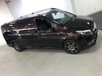 USED 2020 69 MERCEDES-BENZ V-CLASS 2.0 V 300 D AMG LINE XL 5d 236 BHP * VAT QUALIFYING * PRIVACY GLASS * CLIMATE  CONTROL * PARKING SENSORS * NAVIGATION * LEATHER * 19 INCH ALLOYS * 8 SEATS *