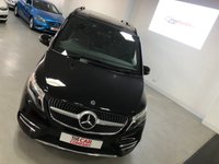 USED 2020 69 MERCEDES-BENZ V-CLASS 2.0 V 300 D AMG LINE XL 5d 236 BHP * VAT QUALIFYING * PRIVACY GLASS * CLIMATE  CONTROL * PARKING SENSORS * NAVIGATION * LEATHER * 19 INCH ALLOYS * 8 SEATS *