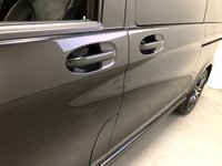 USED 2020 69 MERCEDES-BENZ V-CLASS 2.0 V 300 D AMG LINE XL 5d 236 BHP * VAT QUALIFYING * PRIVACY GLASS * CLIMATE  CONTROL * PARKING SENSORS * NAVIGATION * LEATHER * 19 INCH ALLOYS * 8 SEATS *