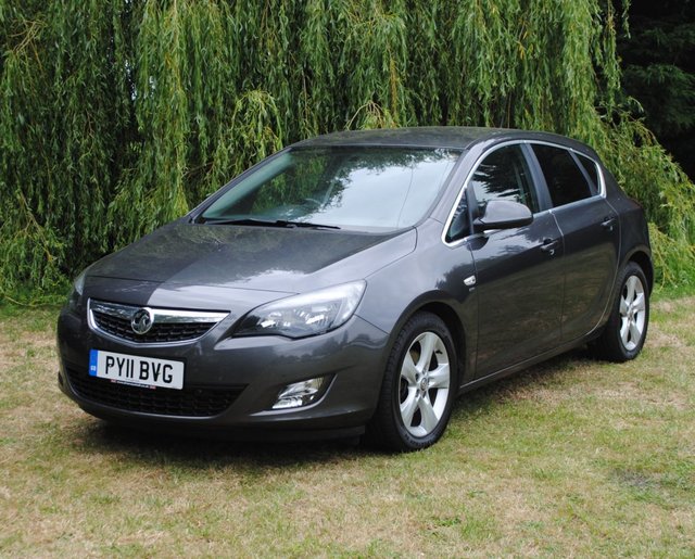 2011 11 Vauxhall Astra 1.7 SRI CDTI 5d 108 BHP