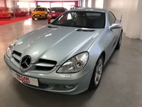 USED 2005 05 MERCEDES-BENZ SLK 1.8 SLK200 KOMPRESSOR 2d 161 BHP * AIRSCARF * CLIMATE * CRUISE * HEATED FRONT SEATS * PARKING SENSORS *