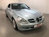 USED 2005 05 MERCEDES-BENZ SLK 1.8 SLK200 KOMPRESSOR 2d 161 BHP * AIRSCARF * CLIMATE * CRUISE * HEATED FRONT SEATS * PARKING SENSORS *