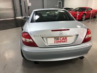 USED 2005 05 MERCEDES-BENZ SLK 1.8 SLK200 KOMPRESSOR 2d 161 BHP * AIRSCARF * CLIMATE * CRUISE * HEATED FRONT SEATS * PARKING SENSORS *
