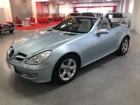 USED 2005 05 MERCEDES-BENZ SLK 1.8 SLK200 KOMPRESSOR 2d 161 BHP * AIRSCARF * CLIMATE * CRUISE * HEATED FRONT SEATS * PARKING SENSORS *