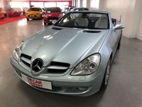 USED 2005 05 MERCEDES-BENZ SLK 1.8 SLK200 KOMPRESSOR 2d 161 BHP * AIRSCARF * CLIMATE * CRUISE * HEATED FRONT SEATS * PARKING SENSORS *