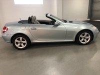USED 2005 05 MERCEDES-BENZ SLK 1.8 SLK200 KOMPRESSOR 2d 161 BHP * AIRSCARF * CLIMATE * CRUISE * HEATED FRONT SEATS * PARKING SENSORS *