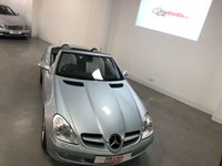 USED 2005 05 MERCEDES-BENZ SLK 1.8 SLK200 KOMPRESSOR 2d 161 BHP * AIRSCARF * CLIMATE * CRUISE * HEATED FRONT SEATS * PARKING SENSORS *