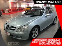 USED 2005 05 MERCEDES-BENZ SLK 1.8 SLK200 KOMPRESSOR 2d 161 BHP * AIRSCARF * CLIMATE * CRUISE * HEATED FRONT SEATS * PARKING SENSORS *