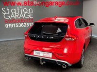 USED 2013 V VOLVO V40 2.0 D3 R-DESIGN 5d 148 BHP PANROOF & LEATHER