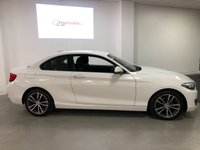 USED 2017 67 BMW 2 SERIES 2.0 218D SPORT 2d 148 BHP * NAVIGATION  SYSTEM *  MOT NOV * 2 KEYS * PARKING SENSORS * BLUETOOTH * AIR CONDITONING * DAB RADIO *