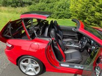 USED 2015 15 MERCEDES-BENZ SLK 2.1 SLK250 CDI BLUEEFFICIENCY AMG SPORT 2d 204 BHP AMG NAV Heated Air Scarf