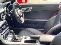 USED 2015 15 MERCEDES-BENZ SLK 2.1 SLK250 CDI BLUEEFFICIENCY AMG SPORT 2d 204 BHP AMG NAV Heated Air Scarf
