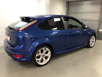 USED 2011 11 FORD FOCUS 2.5 ST-2 3d 223 BHP * PRIVACY * AIR CON * MOT OCT * 2 KEYS * PARKING SENSORS * 18 INCH ALLOY WHEELS * 8 SERVICES *