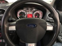 USED 2011 11 FORD FOCUS 2.5 ST-2 3d 223 BHP * PRIVACY * AIR CON * MOT OCT * 2 KEYS * PARKING SENSORS * 18 INCH ALLOY WHEELS * 8 SERVICES *