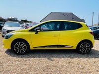 USED 2013 13 RENAULT CLIO 1.1 DYNAMIQUE MEDIANAV 5d 75 BHP Stunning, Bright Yellow with a Full Renault History